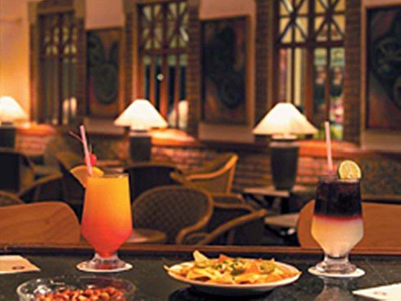 Fiesta Inn Toluca Tollocan Esterno foto